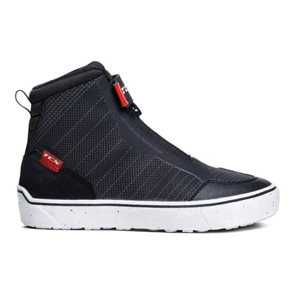TCX Ikasu 2 Women's Waterproof Boots Black/Dark Red